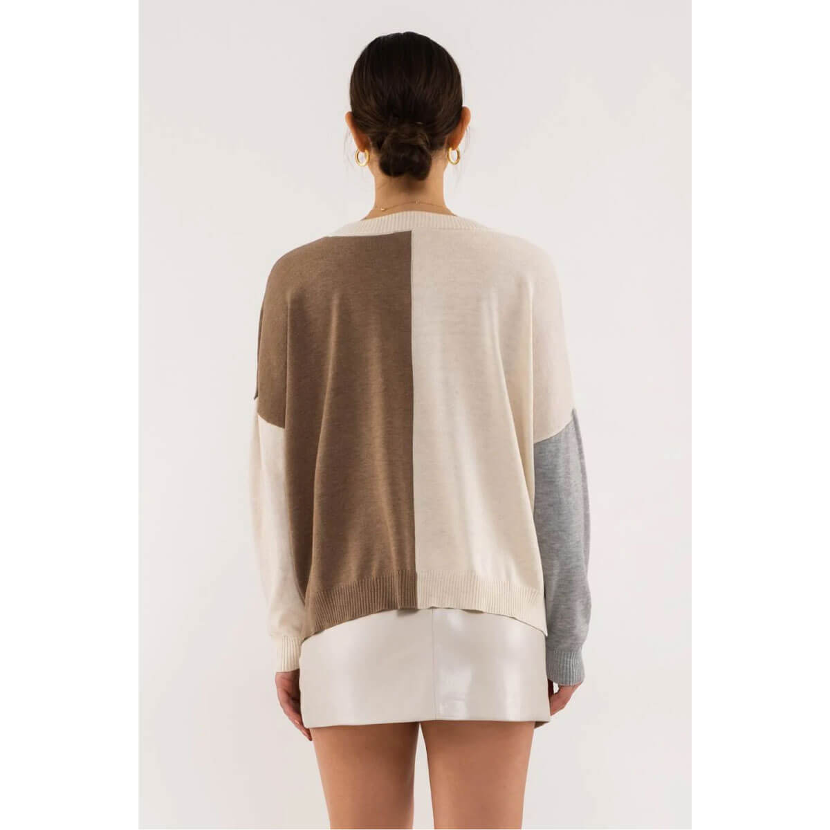 Relaxed Color Block Pullover Sweater taupe back | MILK MONEY milkmoney.co | cute tops for women. trendy tops for women. cute blouses for women. stylish tops for women. pretty womens tops.