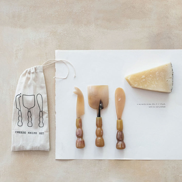 Set of 3 Natural Horn Cheese Servers front | MILK MONEY milkmoney.co | white elephant gift ideas, gift, mother's day gift ideas, white elephant gift, gift shops near me, cute home decor, mother's day gift, cute home accents, handmade in USA, elegant home decor, luxury home, luxury gifts
