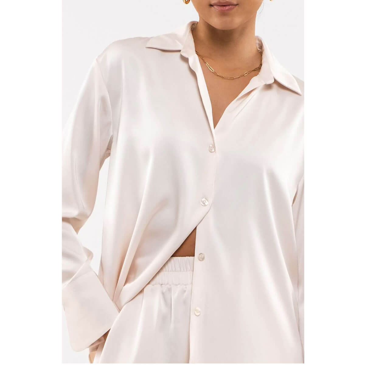 Solid Stain Button Up Blouse ivory front | MILK MONEY milkmoney.co | cute tops for women. trendy tops for women. cute blouses for women. stylish tops for women. pretty womens tops.