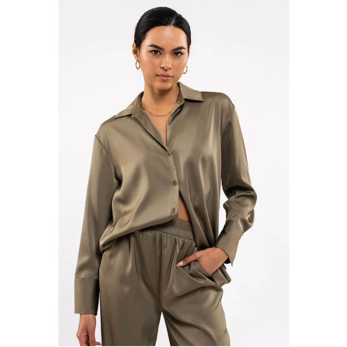 Solid Stain Button Up Blouse olive front | MILK MONEY milkmoney.co | cute tops for women. trendy tops for women. cute blouses for women. stylish tops for women. pretty womens tops. 