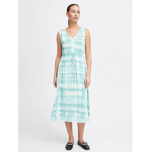 Tie Dyed Midi Dress blue front | MILK MONEY milkmoney.co | cute clothes for women. womens online clothing. trendy online clothing stores. womens casual clothing online. trendy clothes online. trendy women's clothing online. ladies online clothing stores. trendy women's clothing stores. cute female clothes.