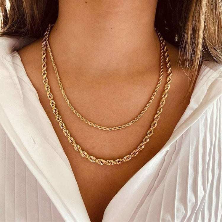 Twisted Rope Chain Necklace gold pair model | MILK MONEY milkmoney.co | cute necklaces. pretty necklaces. trendy necklaces. cute simple necklaces. cute gold necklace. cute cheap necklaces. cute necklaces for women. trendy layered necklaces. casual necklace. cute trendy necklaces