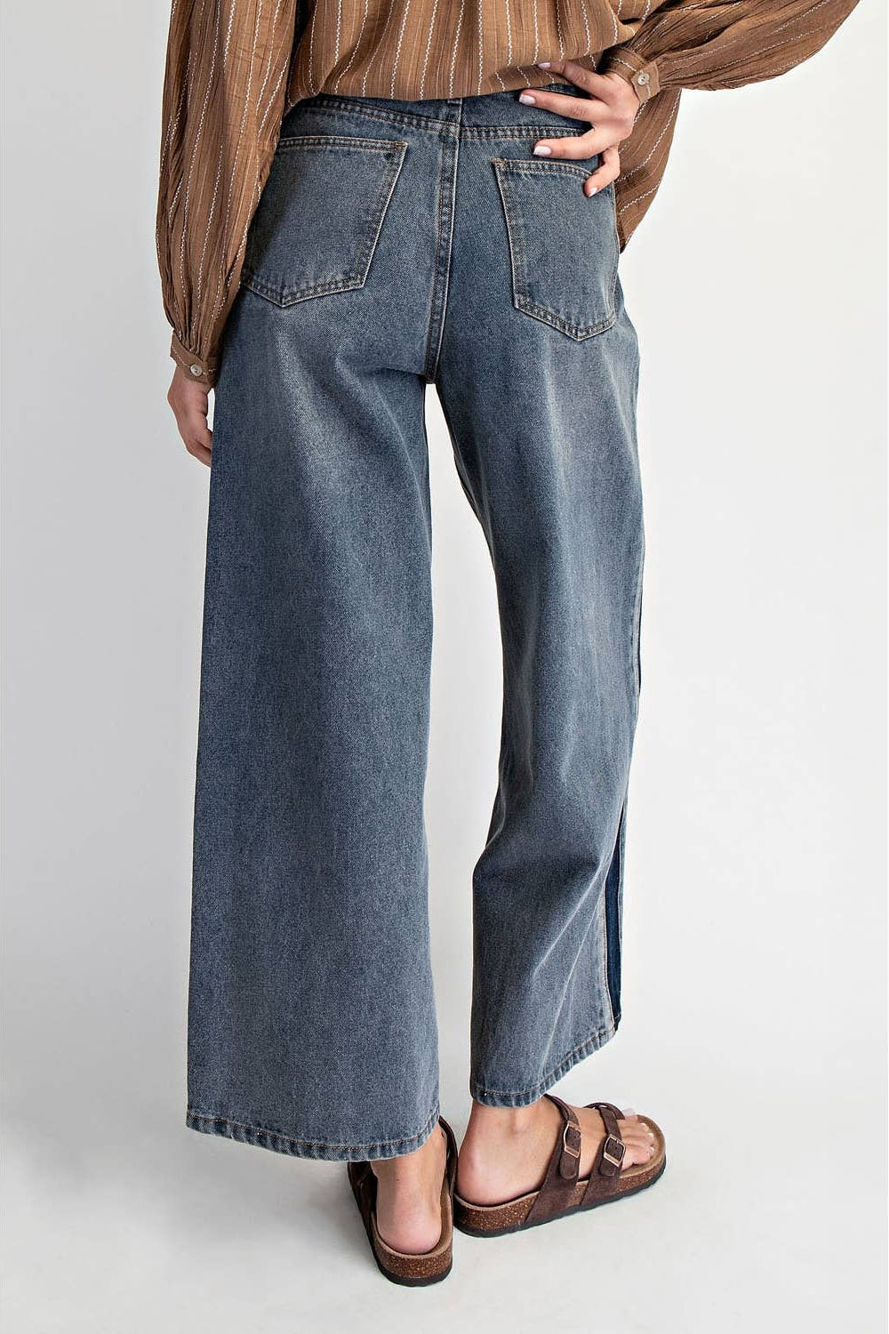 Contrast Side Panel Wide-Leg Jeans