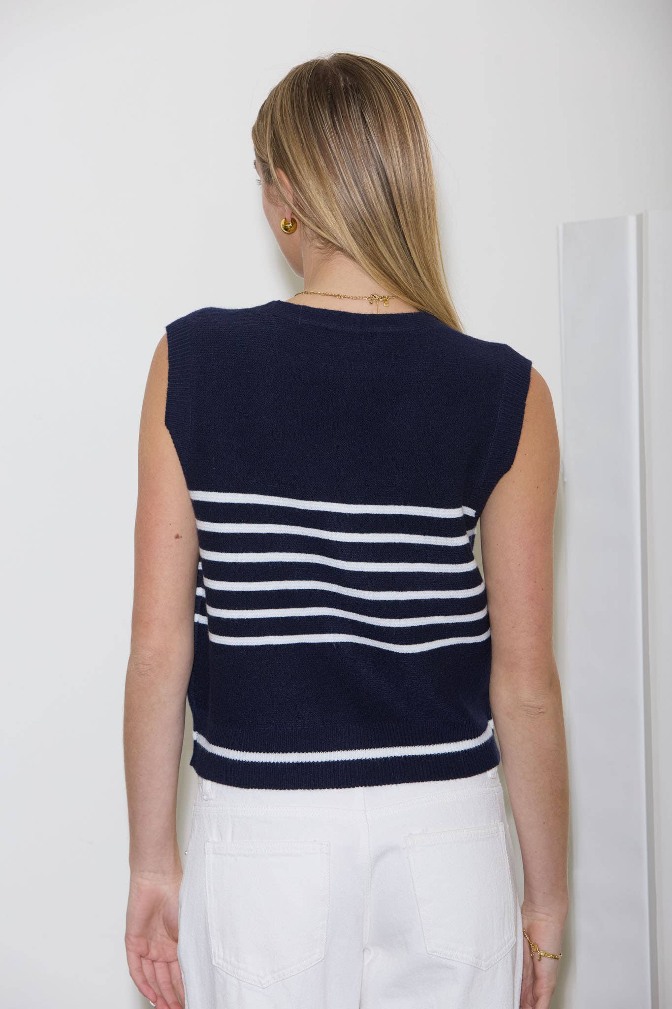 Contrast Stripe Button Knit Vest
