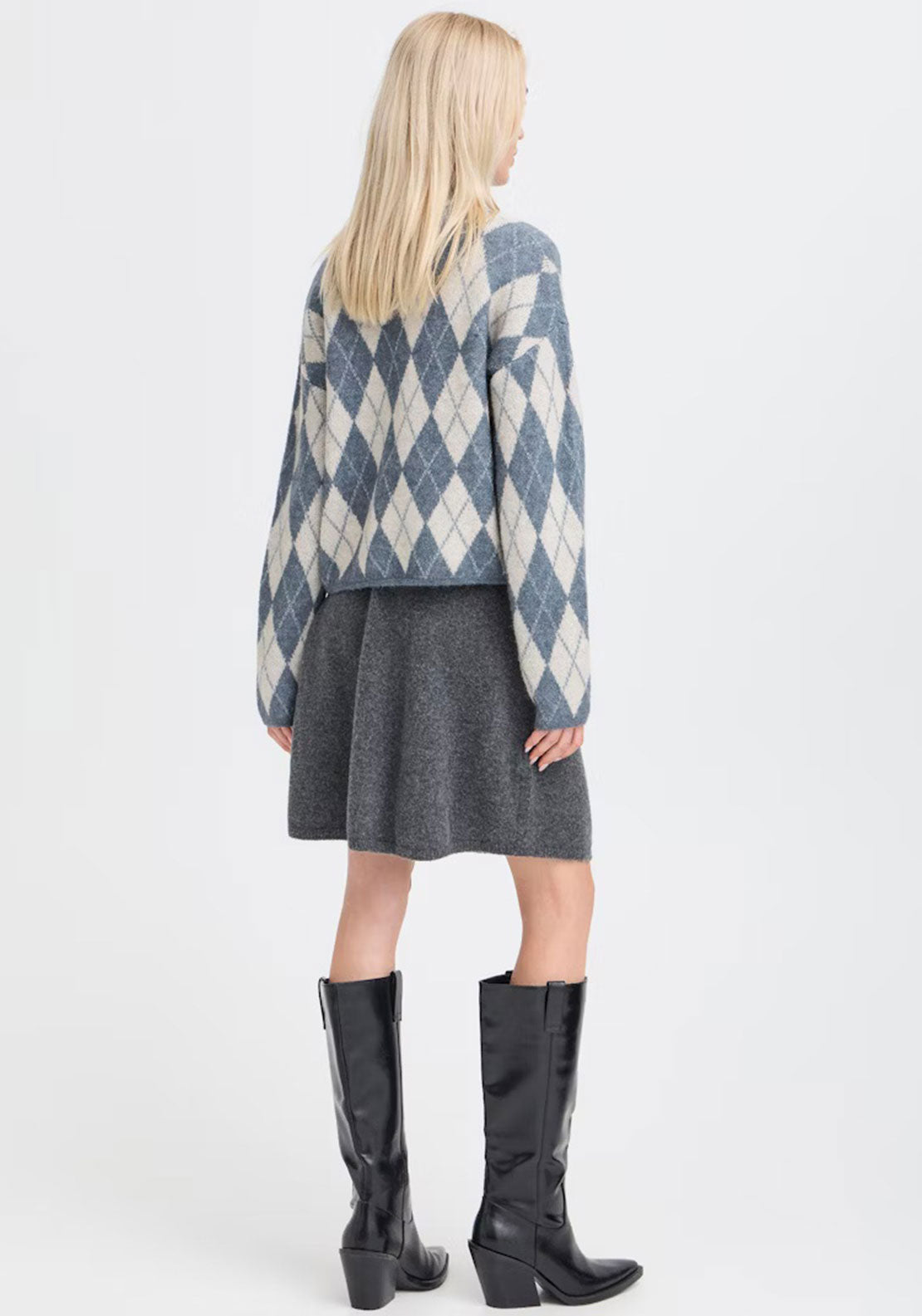 b. young Bynafta Argyle Jumper
