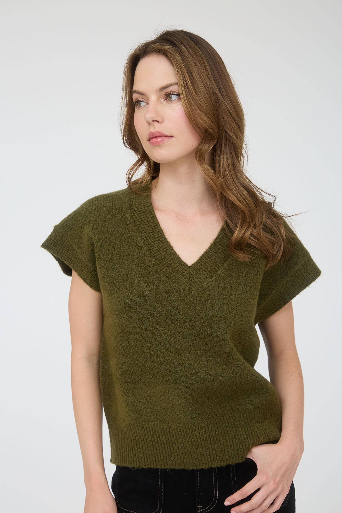 Cozy V-Neck Sleeveless Sweater