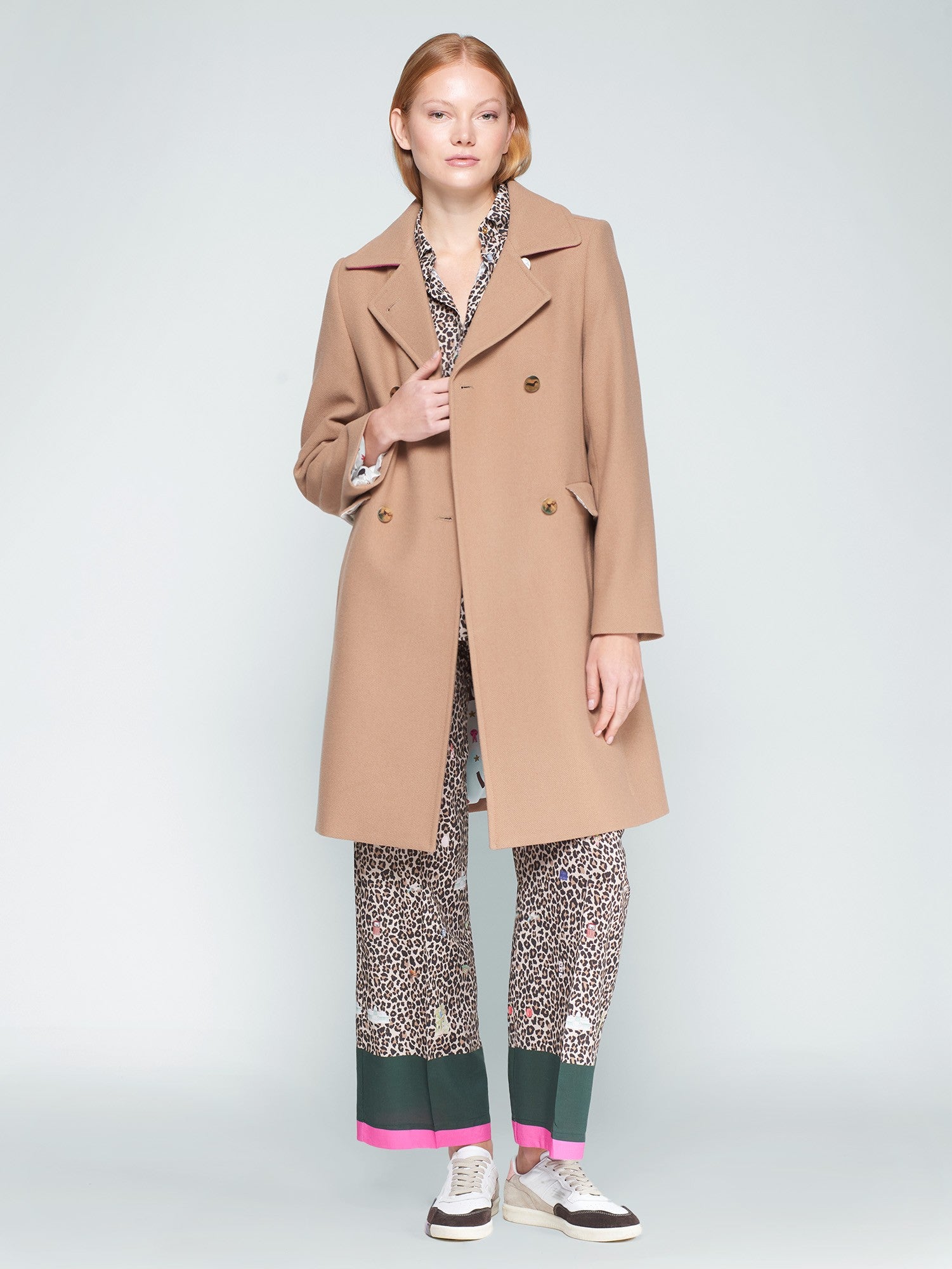 Vilagallo Camel Wool Double-Breasted Coat