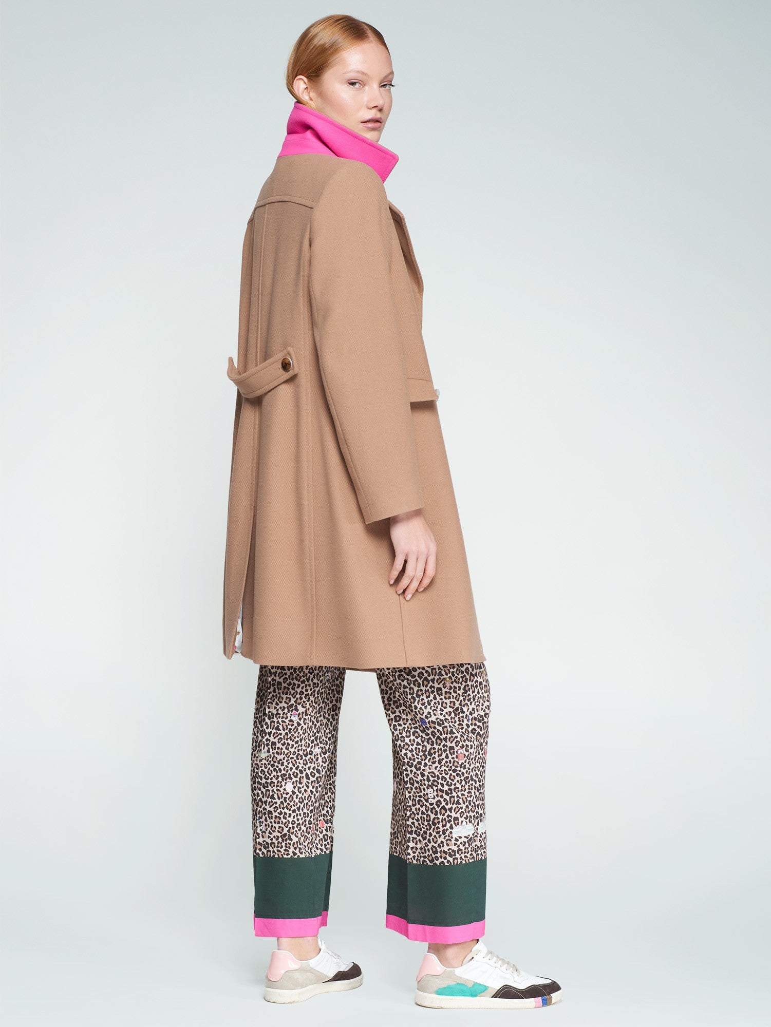 Vilagallo Camel Wool Double-Breasted Coat