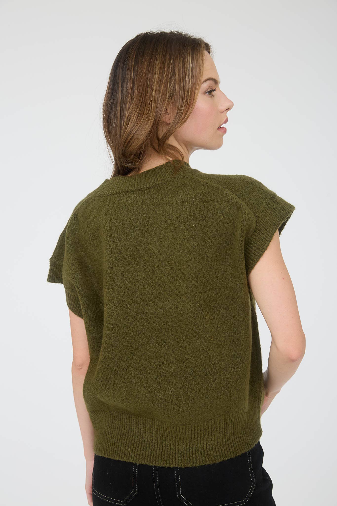 Cozy V-Neck Sleeveless Sweater