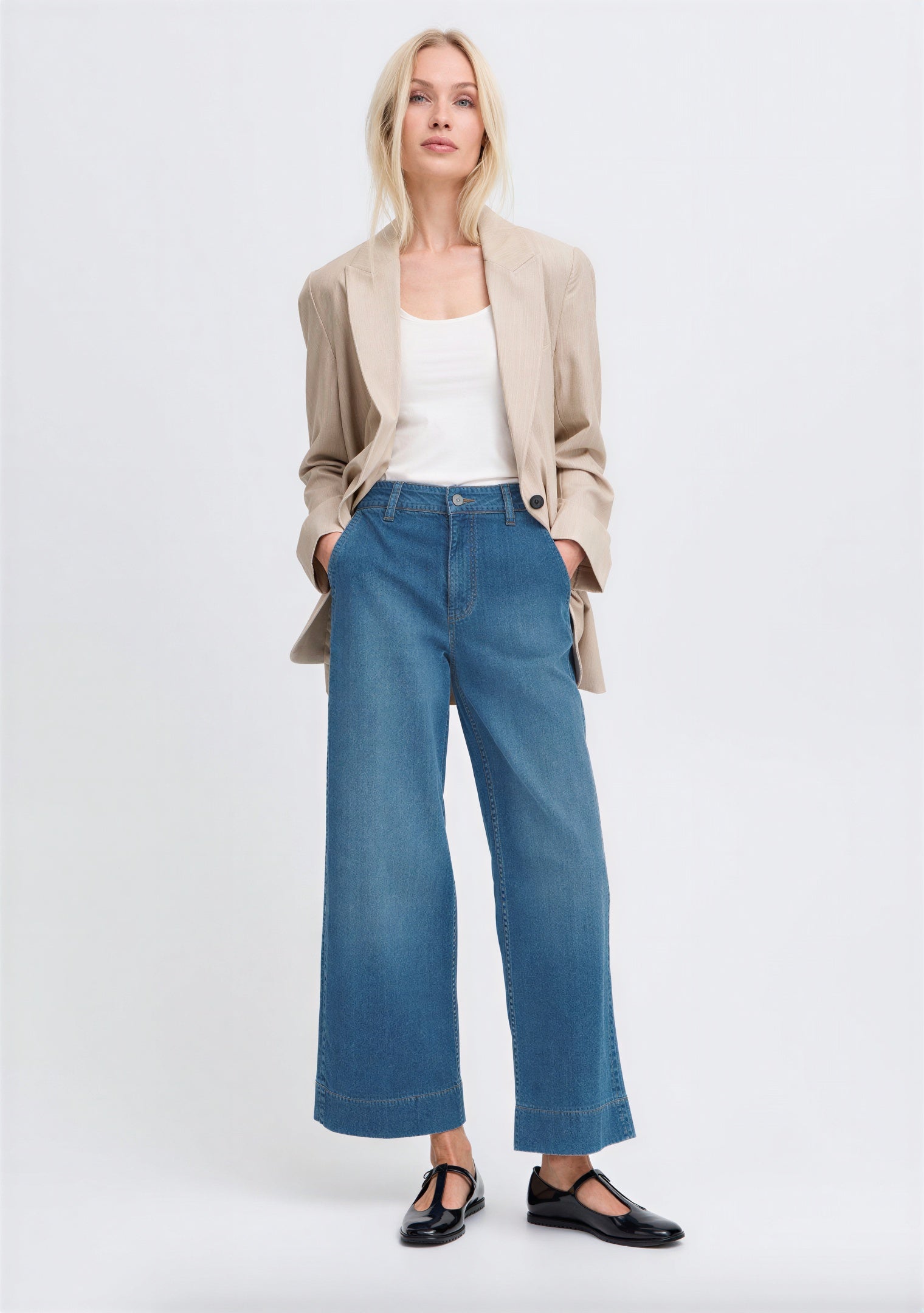 Bykomma Cropped Jeans