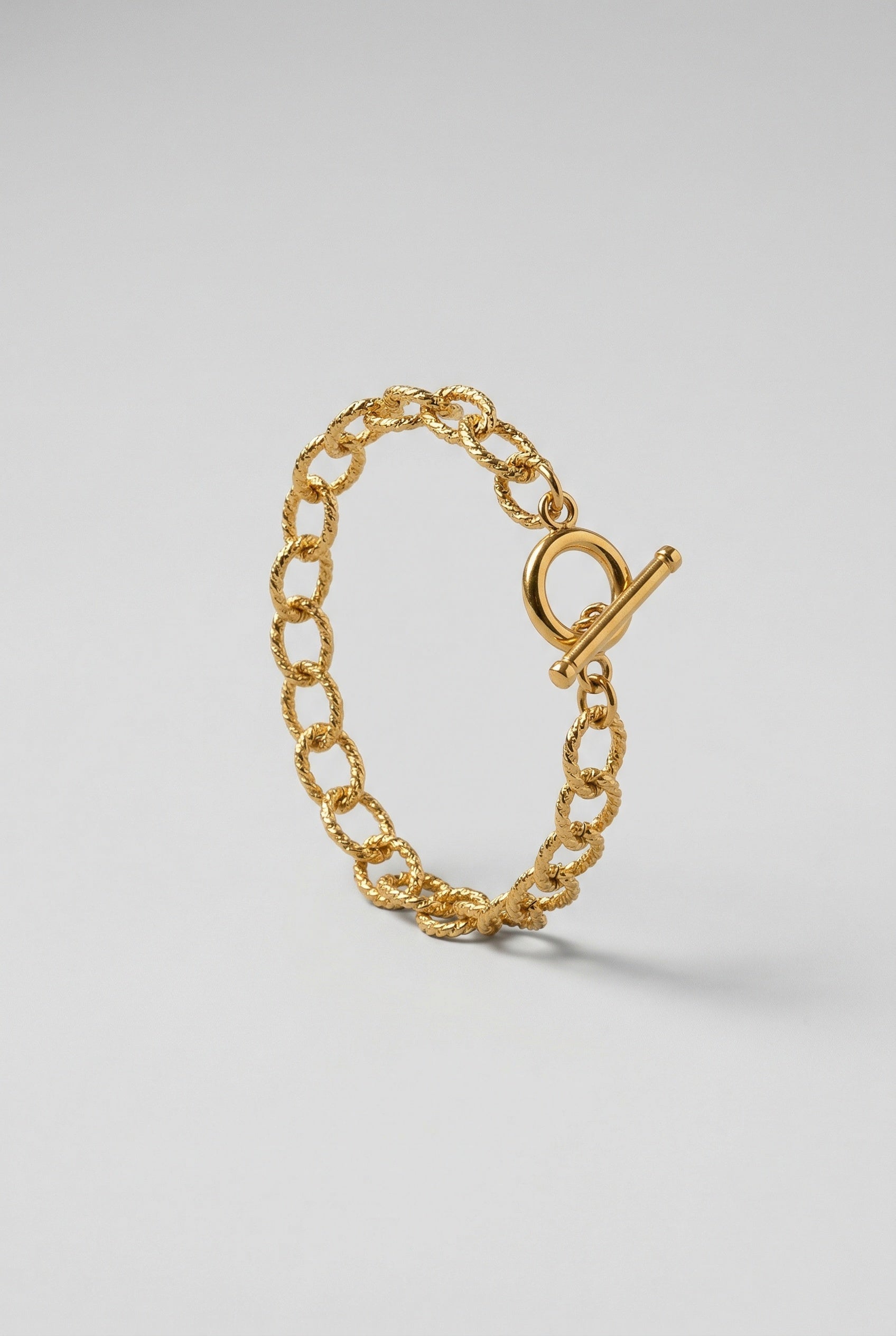 Textured Chain Link Toggle Bracelet