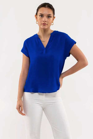 Everyday V-Neck Short Sleeve Top royal blue front | MILK MONEY milkmoney.co | cute clothes for women. womens online clothing. trendy online clothing stores. womens casual clothing online. trendy clothes online. trendy women's clothing online. ladies online clothing stores. trendy women's clothing stores. cute female clothes.