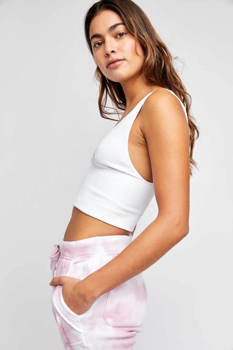 Free People Everyday Seamless Crop white side | MILK MONEY milkmoney.co| free people clothing. boho chic clothing. boho fashion. bohemian fashion. boho clothing online. boho clothing brands. bohemian clothing brands. cute tops for women. trendy tops for women. cute blouses for women.