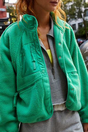 Free People Hit The Slopes Fleece Jacket jade detail  | MILK MONEY milkmoney.co | cute jackets for women. cute coats. cool jackets for women. stylish jackets for women. trendy jackets for women. trendy womens coats.
