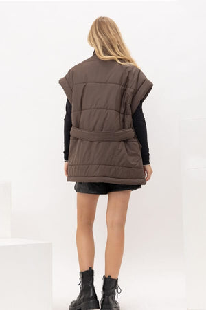Oversized Puffer Vest brown back | MILK MONEY milkmoney.co | cute jackets for women. cute coats. cool jackets for women. stylish jackets for women. trendy jackets for women. trendy womens coats.